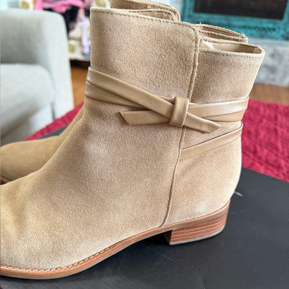 TALBOTS TISH WRAP TIE SUEDE ANKLE BOOTS SIZE 8 - Picture 10 of 14